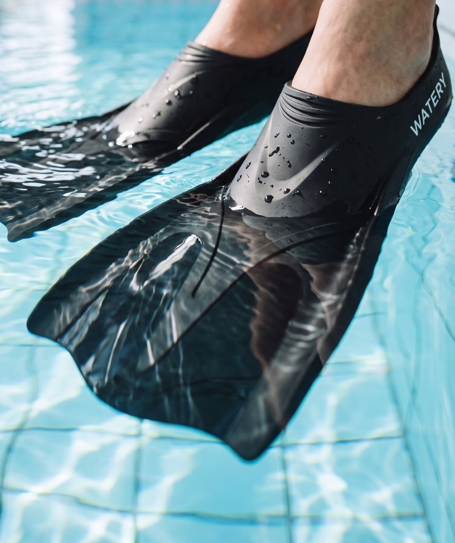 Watery lyhyet uimaräpylät - Badger Active - Musta