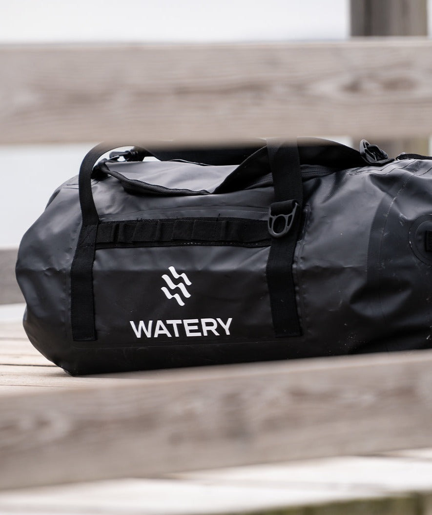 Watery vedenkestävä putkikassi - Swim 50L - Musta