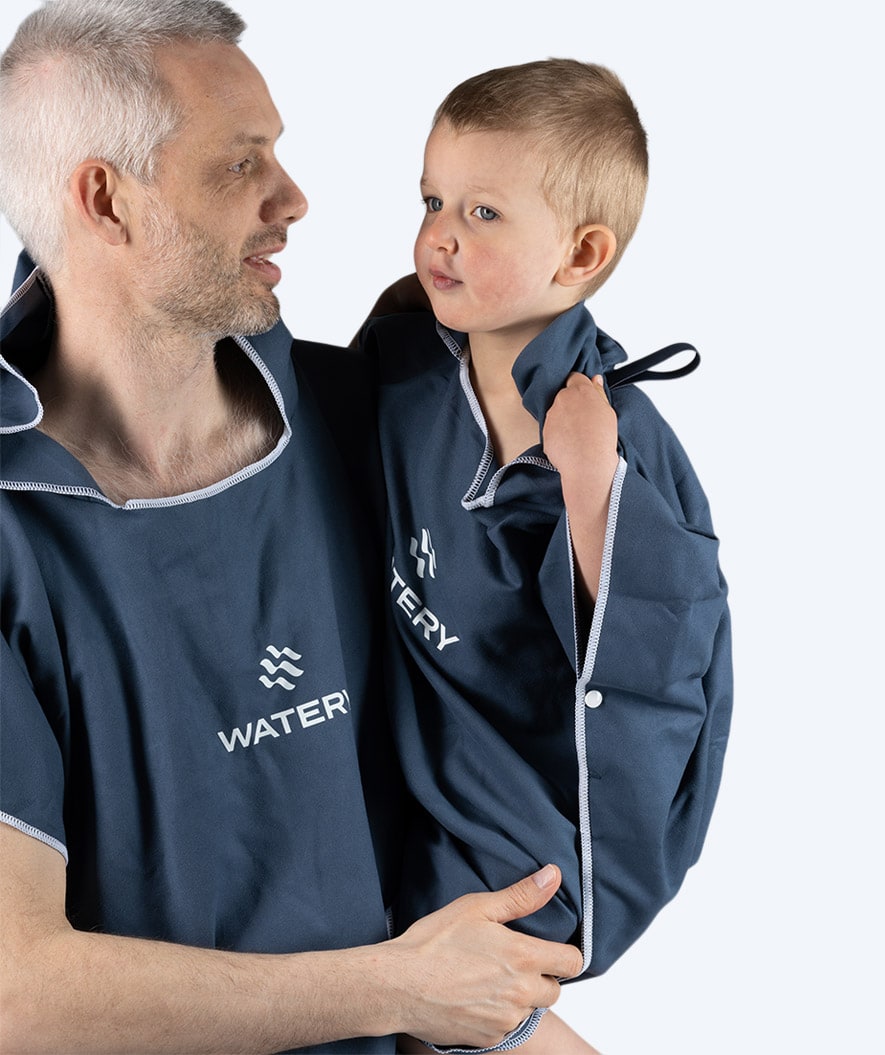 Watery kylpyponcho lapsille (1-6) - Mikrokuitu - Tummansininen